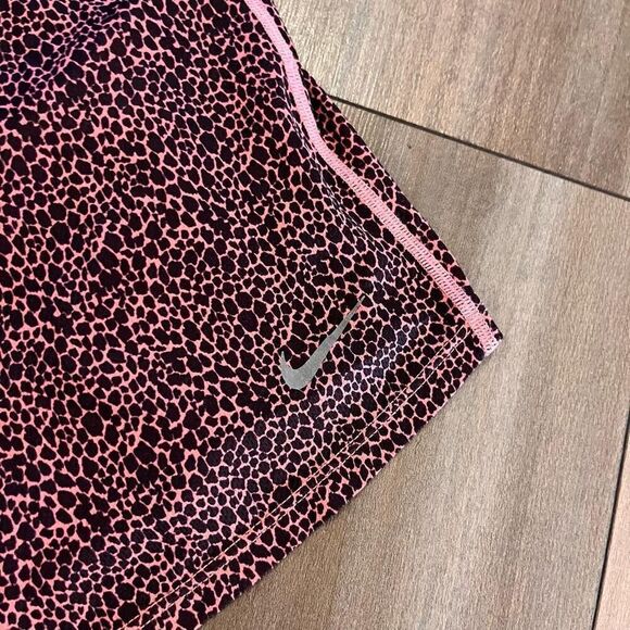 Nike Pink Pattern Athletic workout Tank Women Small Bin B-51‎ - Picture 2 of 4